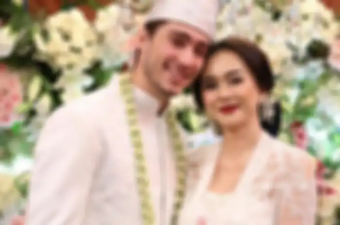 Aura Kasih dan Eryck Amaral