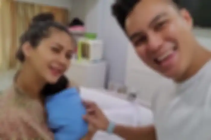 Baim dan Paula bersama sang anak