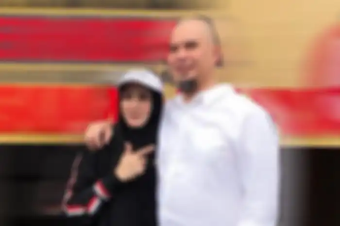Mulan Jameela ungkap kebahagiaannya usai Ahmad Dhani bebas dari penjara.