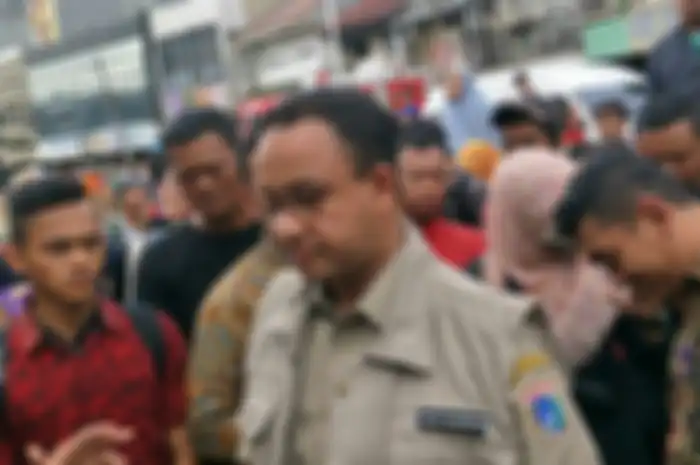 Guberur DKI Jakarta Anies Baswedan di Kampung Pulo, Kelurahan Kampung Melayu, Jatinegara, Jakarta Timur, Kamis (2/1/2020).