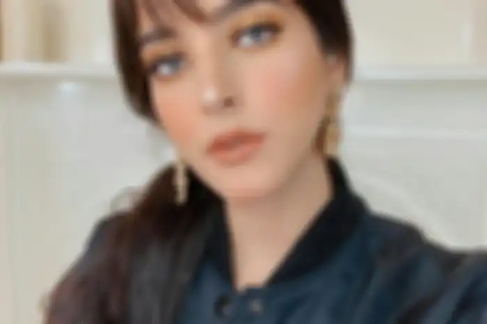 Tasya Farasya angkat bicara mengenai bahaya memasang gigi palsu di tukang gigi ilegal. 