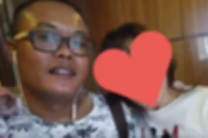Kebersamaan Sule dengan seorang wanita