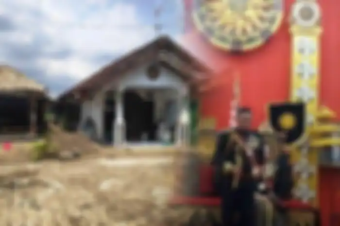 Rumah Kontrakan yang Disebut Istana Raja Agung Sejagat Jadi Wisata Dadakan, Begini Penampakan di Dalamnya