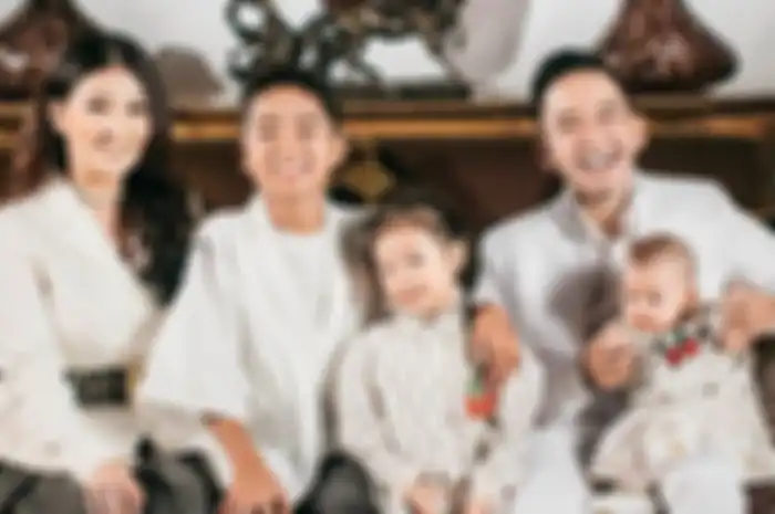 Keluarga Ruben Onsu dan Sarwendah