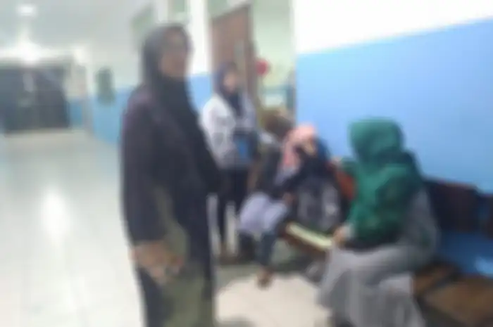 Ibunda Yusuf menangis saat mengetahui jasad putranya ditemukan tanpa kepala
