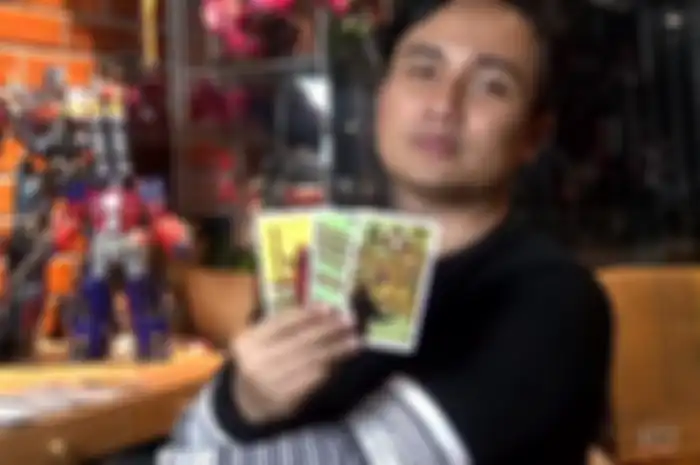 Tiga kartu tarot Denny Darko untuk masa depan Kriss Hatta dan Zaskia Gotik