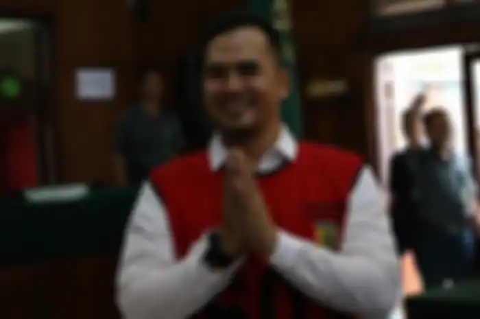 Saipul Jamil saat hendak menjalani persidangan kasus pelecehan seksual