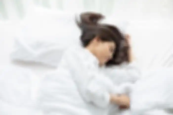 Terbiasa Tidur dengan Rambut Basah, Saat Bangun Wanita ini Alami Kelumpuhan Saraf Hingga Wajahnya Kaku Tak Bisa Bergerak
