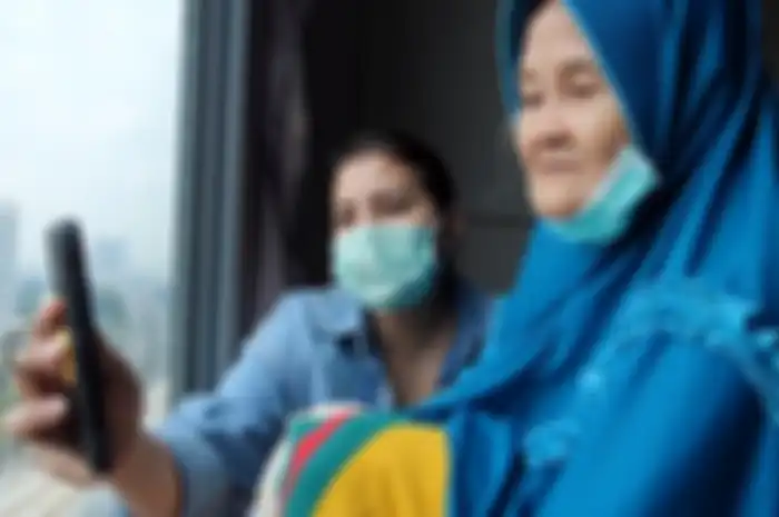 Tya Ariestya dan Nenek Iroh 