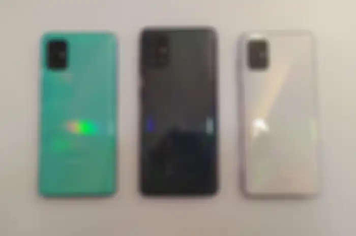 Samsung Galaxy A51 dan A71