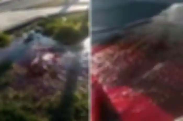 Setelah diguncang gempa, air berwarna merah darah keluar dari jalanan Turki