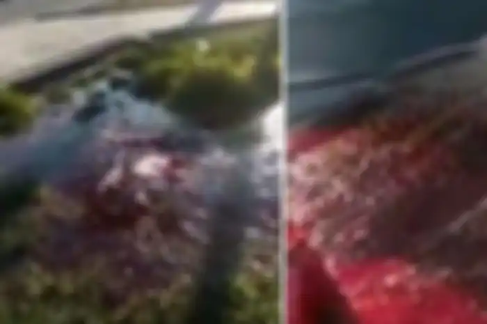 Setelah diguncang gempa, air berwarna merah keluar dari jalanan Turki 