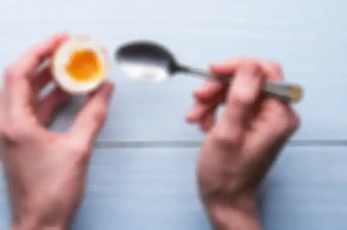 Telur rebus, makanan favorit diet yang bisa membuat tidur malam nyenyak.