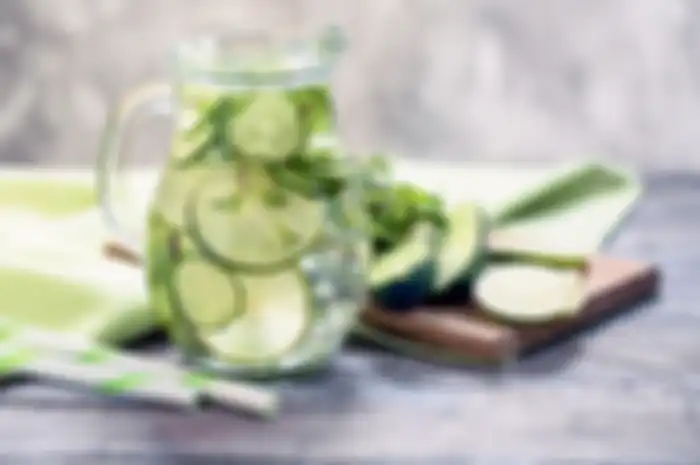 Ilustrasi Infused Water Timun
