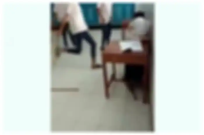 aksi perundungan siswa SMP terhadap rekannya