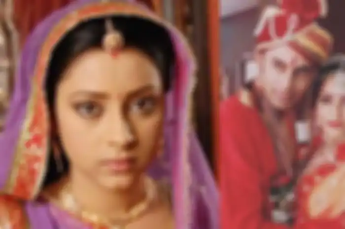Pratyusha Banerjee pemeran Anndhi, dan mantan pacarnya yang kini menikah dengan selingkuhannya.