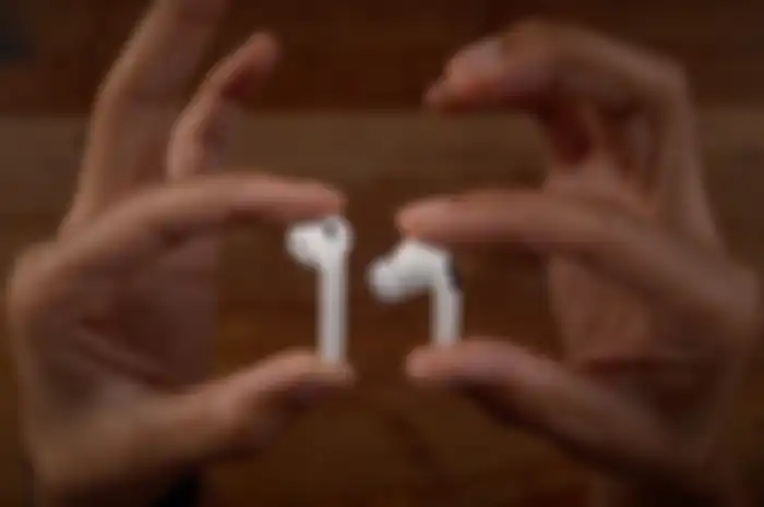 AirPods Pro dan AirPods 2