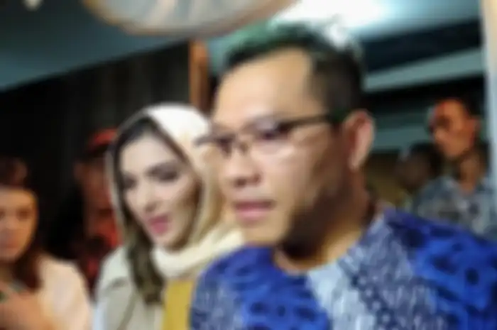 Anang Hermansyah dan Ashanty hadir di pengajian tujuh hari wafatnya sang suami, Ashraf Sinclair, di kediaman kawasan BCL Pejaten, Jakarta Selatan, Senin (24/2/2020) malam.