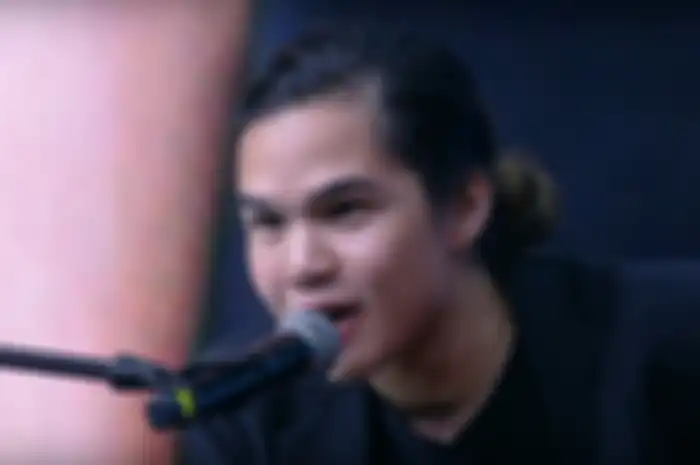  Dul Jaelani saat tampil di babak Grand Final Indonesian Idol