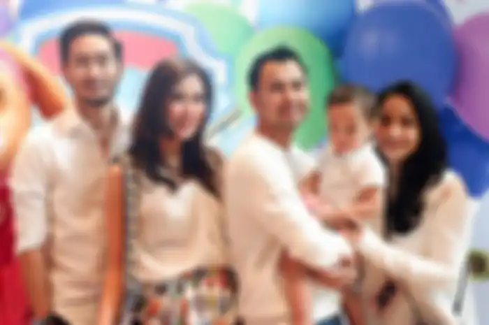 Raffi dan sekeluarga
