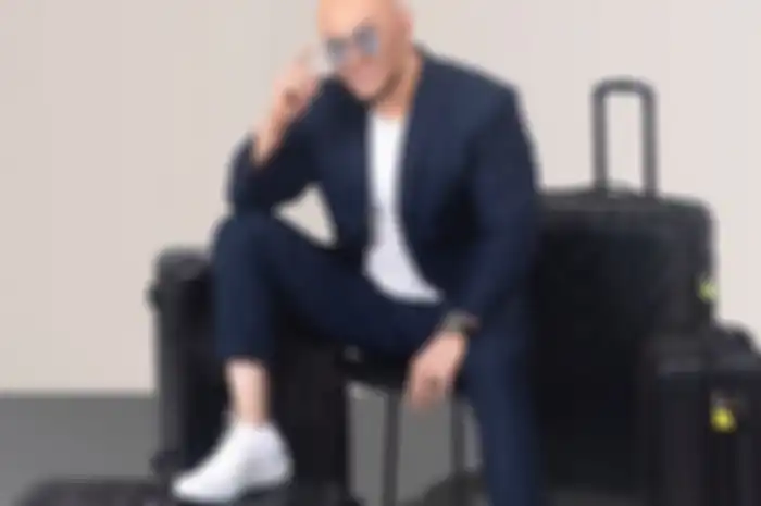 Deddy Corbuzier marah karena konten youtubenya dicuri