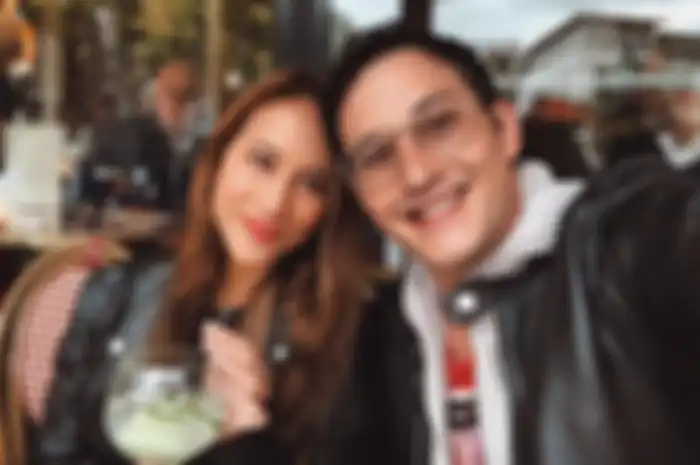 Mike Lewis dan Janisaa Pradja