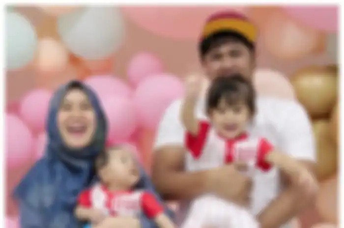 Keluarga kecil Ryana Dea.