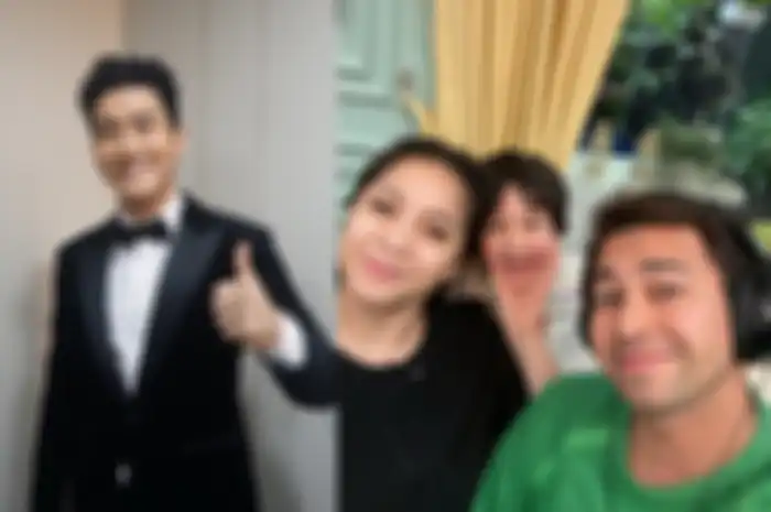 Choi Siwon sambangi kediaman Raffi Ahmad di Andara 