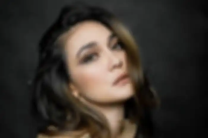 Luna Maya akui kena angin duduk usai sering menahan kentut