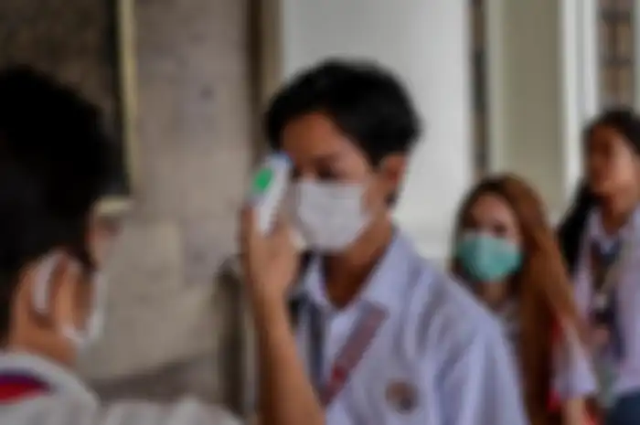 Edukasi Covid-19 itu Penting, Biar Nggak Kejadian Pelajar Tertular Corona dari Orangtuanya