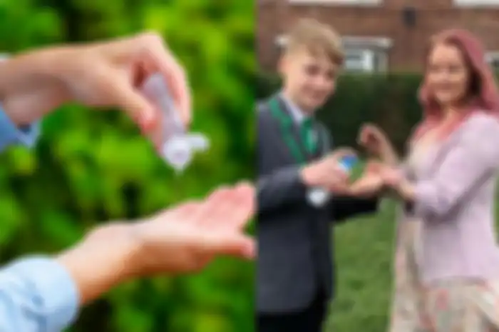 Siswa ini jual jasa hand sanitizer karena wabah virus corona