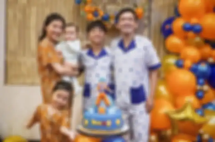 Ruben onsu dan sarwendah diam-diam siapkan kejutan di hari ulang tahun Betrand Peto