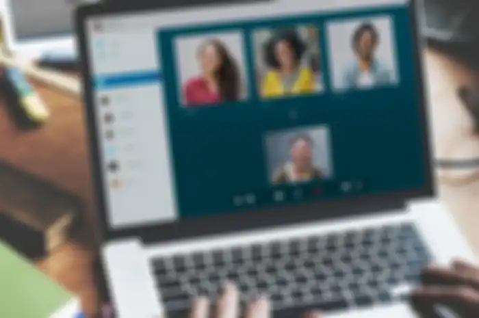 Warna-warni kelas online.