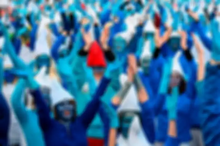 Lebih dari 3500 Orang di Prancis Sempat Berkumpul Pecahkan Rekor 'Orang Terbanyak yang Berdandan Smurf'