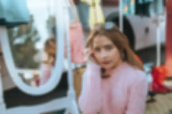 Prilly Latuconsina Ajak Orang Donasi untuk Corona, Netizen Justru Salfok ke Rambut Pendek Baru Hasil Sukses Potong Sendiri
