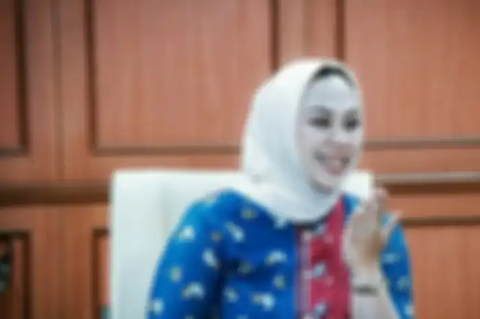 Bupati karawang Cellica nurrachadiana dinayatakn negatif virus corona setelah jalani isolasi intensif selama 18 hari