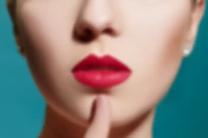 Lipstik Merah
