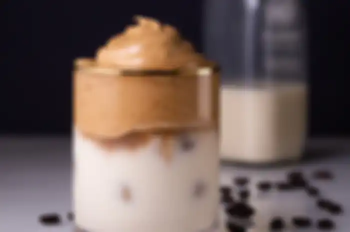 Dalgona Coffee