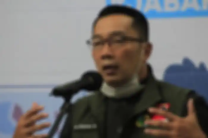 Ridwan Kamil dalam konferensi pers pada Kamis (26/03)