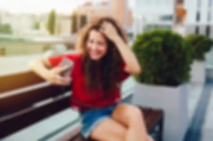 Ilustrasi video chatting