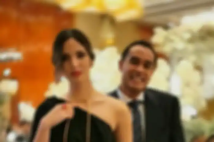Nia Ramadhani dan Adri Bakrie