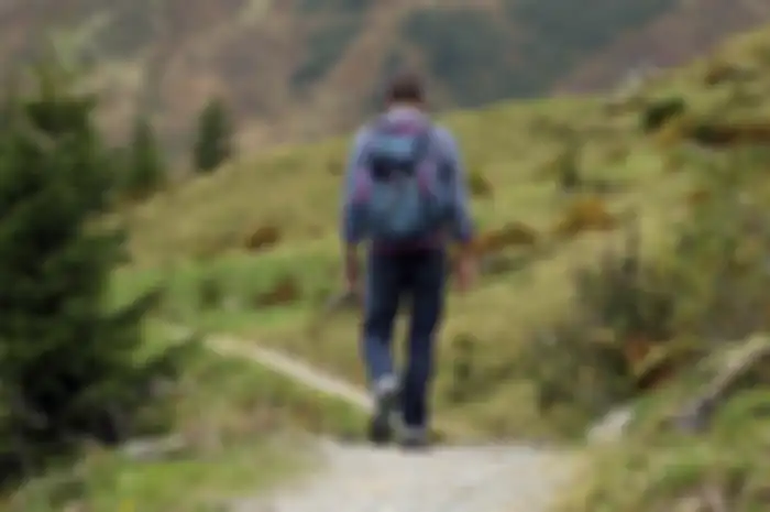Ilustrasi hiking