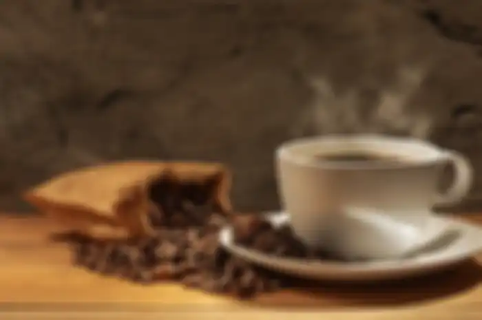 4. 5 Jenis minuman yang baik dikonsumsi saat kondisi tertentu untuk menjaga kesehatan tubuh: Kopi.