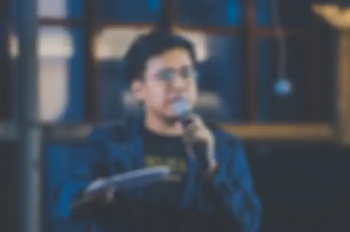 Awali Karir Sebagai Penyanyi Cilik, Kini Artis Ini Menjadi Sorotan Karena Kisah Cintanya, Tilik Isi Rumahnya Sekarang!
