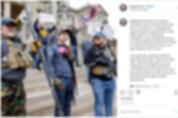 Bak Siap Perang, Sambil Menenteng Senapan Canggih, para Demonstran di AS Menentang Lockdown, 'Kita Tak Bisa Kalahkan Virus Ini'