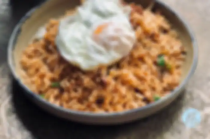 Nasi goreng telur