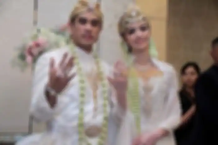 Pernikahan Nia Ramadhani dan Ardi Bakrie