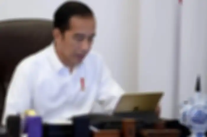 Jokowi.