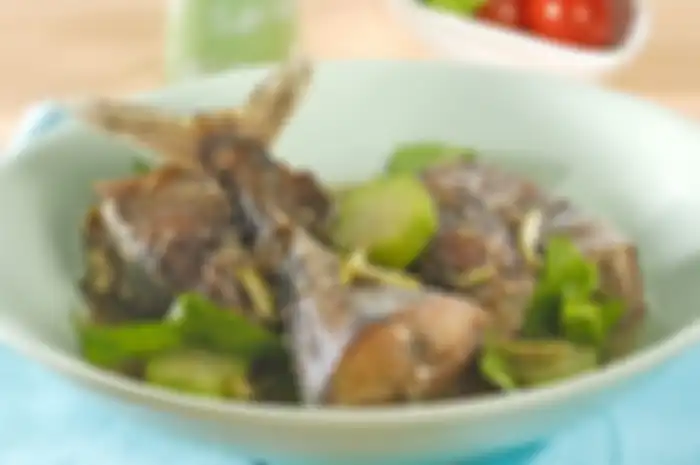 Tongkol goreng petai melinjo