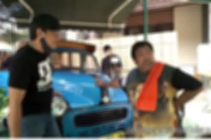 Rano karno memamerkan oplet si doel